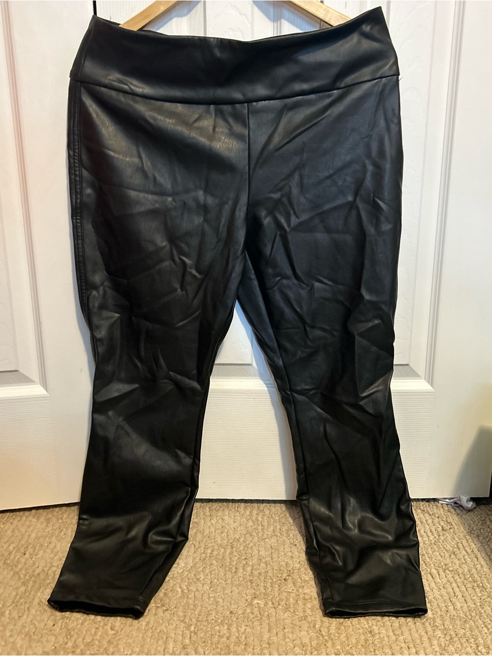 Reitmans Black Faux Leather Leggings